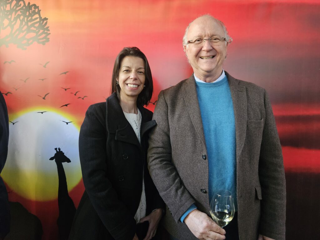 Letícia Vasconcelos, da TGK Travel, e James Giacomini, da Diversa