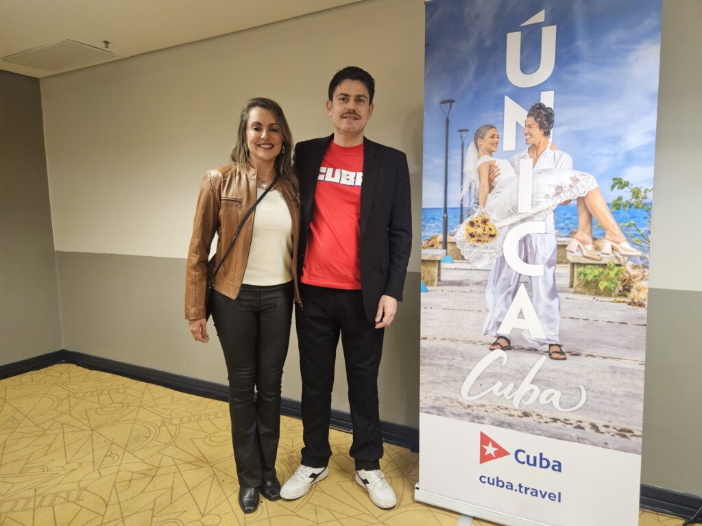 Ana Paula Moraes e Thomaz Farias, da Dicas Cuba
