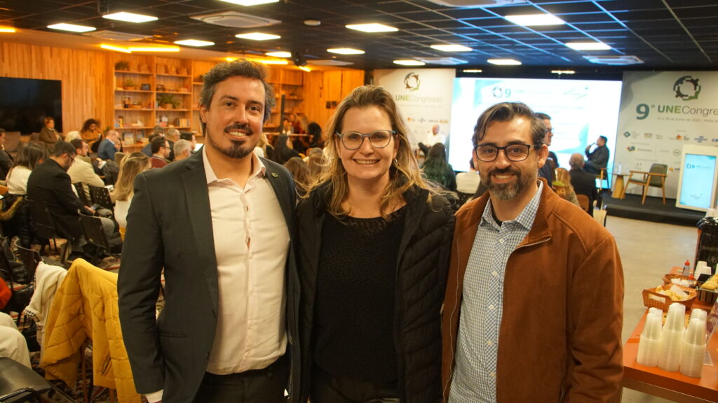 Vinicius Pujol, da Embratur e Juliane Noschang e Vinicius Elias da Prefeitura de Porto Alegre