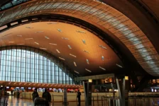 Qatar, Emirados Árabes, Bahrein e Kuwait fecham aeroportos após escalada do conflito entre Irã e Israel