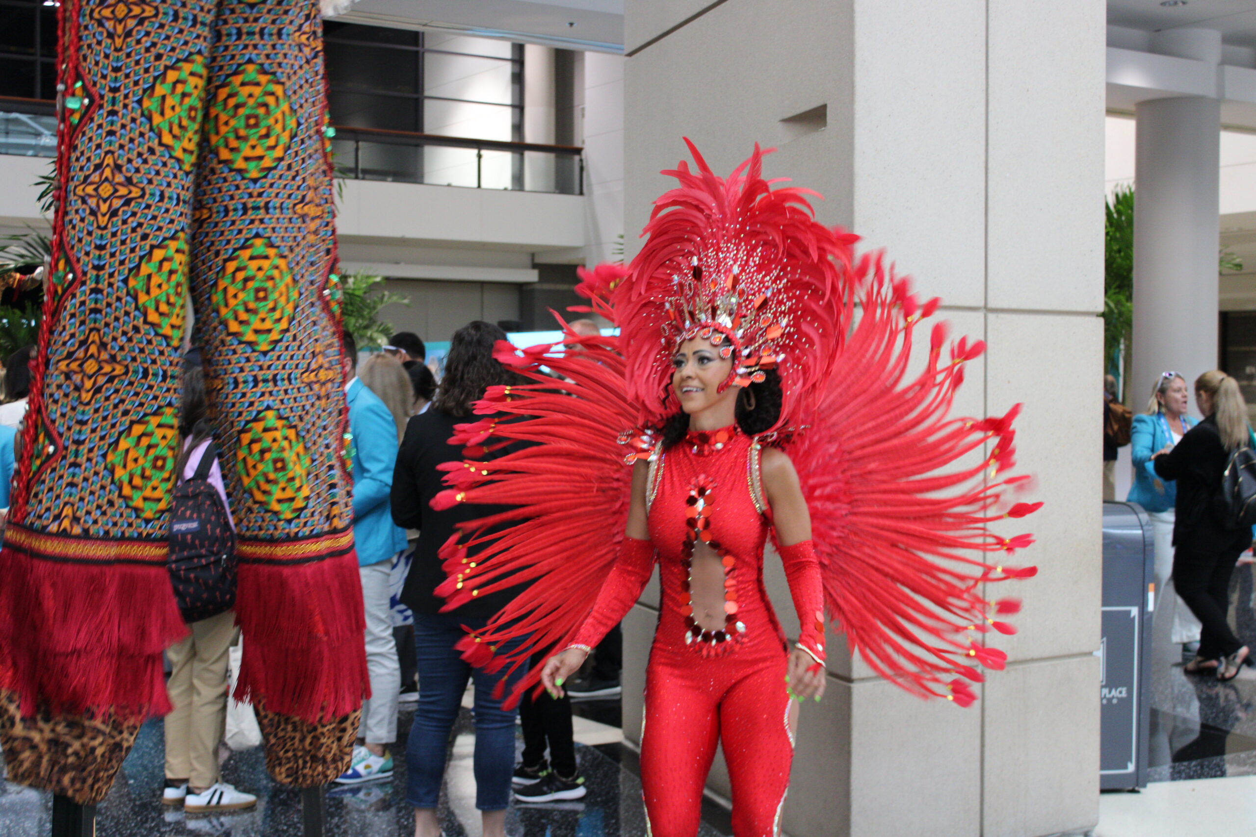 Apresentações musicais e culturais aconteceram no lançamento Apresentações musicais e culturais aconteceram no lançamento