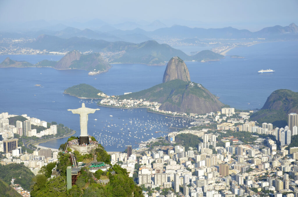 Corpus Christi e Maratona impulsionam ocupação hoteleira no Rio de Janeiro 1 Corcovado e o Pao de Acucar Cidade do Rio de Janeiro Foto Alexandre Macieira Riotur Corpus Christi e Maratona impulsionam ocupação hoteleira no Rio de Janeiro