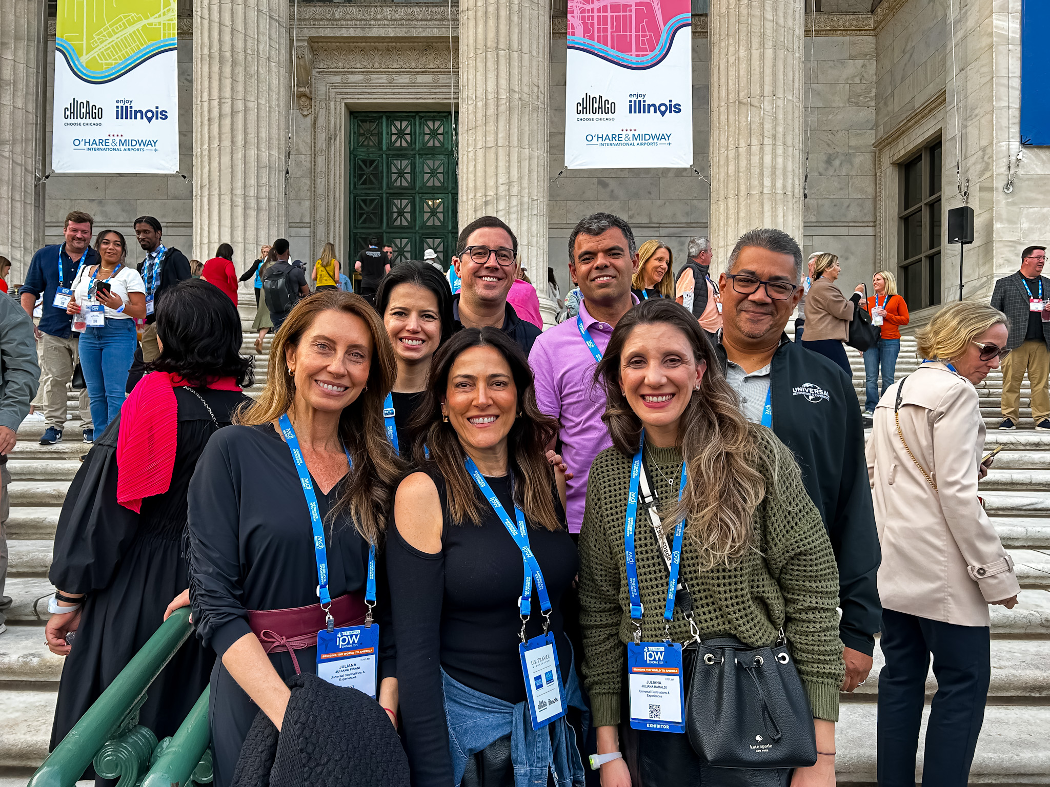Delegação da Universal Parks na festa de abertura da IPW