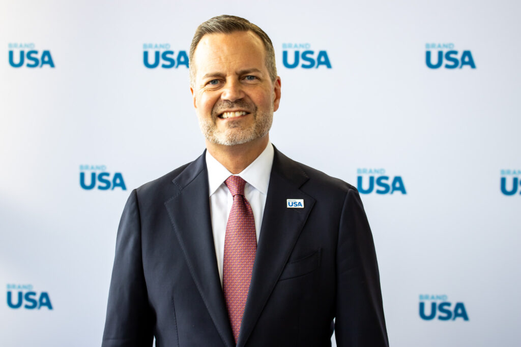 Força de US$2,9 trilhões: Brand USA apresenta dados do turismo dos Estados Unidos durante IPW 2025 1 Fred Dixon CEO do Brand USA 2 Força de US$2,9 trilhões: Brand USA apresenta dados do turismo dos Estados Unidos durante IPW 2025