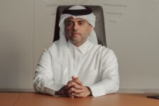 Em carta aberta, CEO da Qatar Airways fala sobre impacto geopolítico e resposta emergencial da companhia