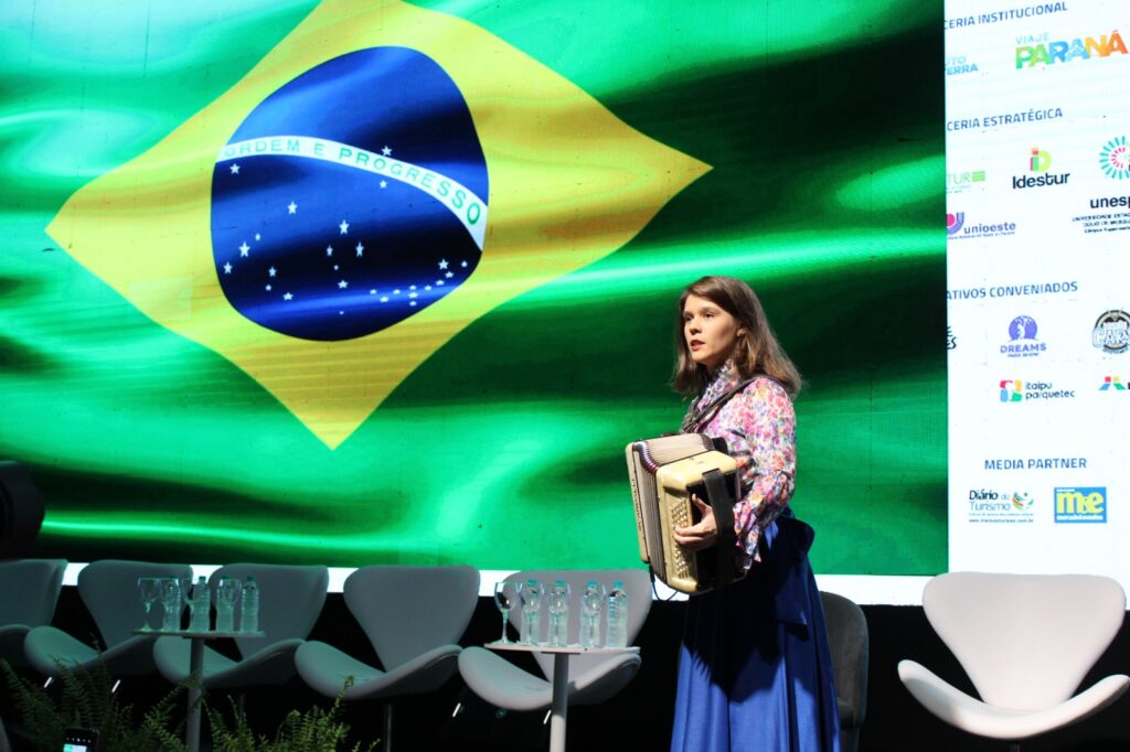 Hino Nacional no FIT Cataratas 2025 Hino Nacional no FIT Cataratas 2025