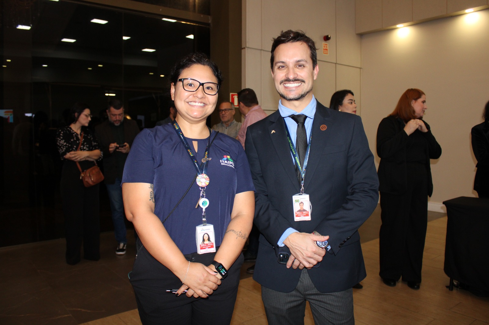 Camila Sumi e Rodrigo Regio, da Itaipu Binacional