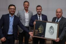 Embratur apresenta Plano Brasis ao ministro das Relações exteriores