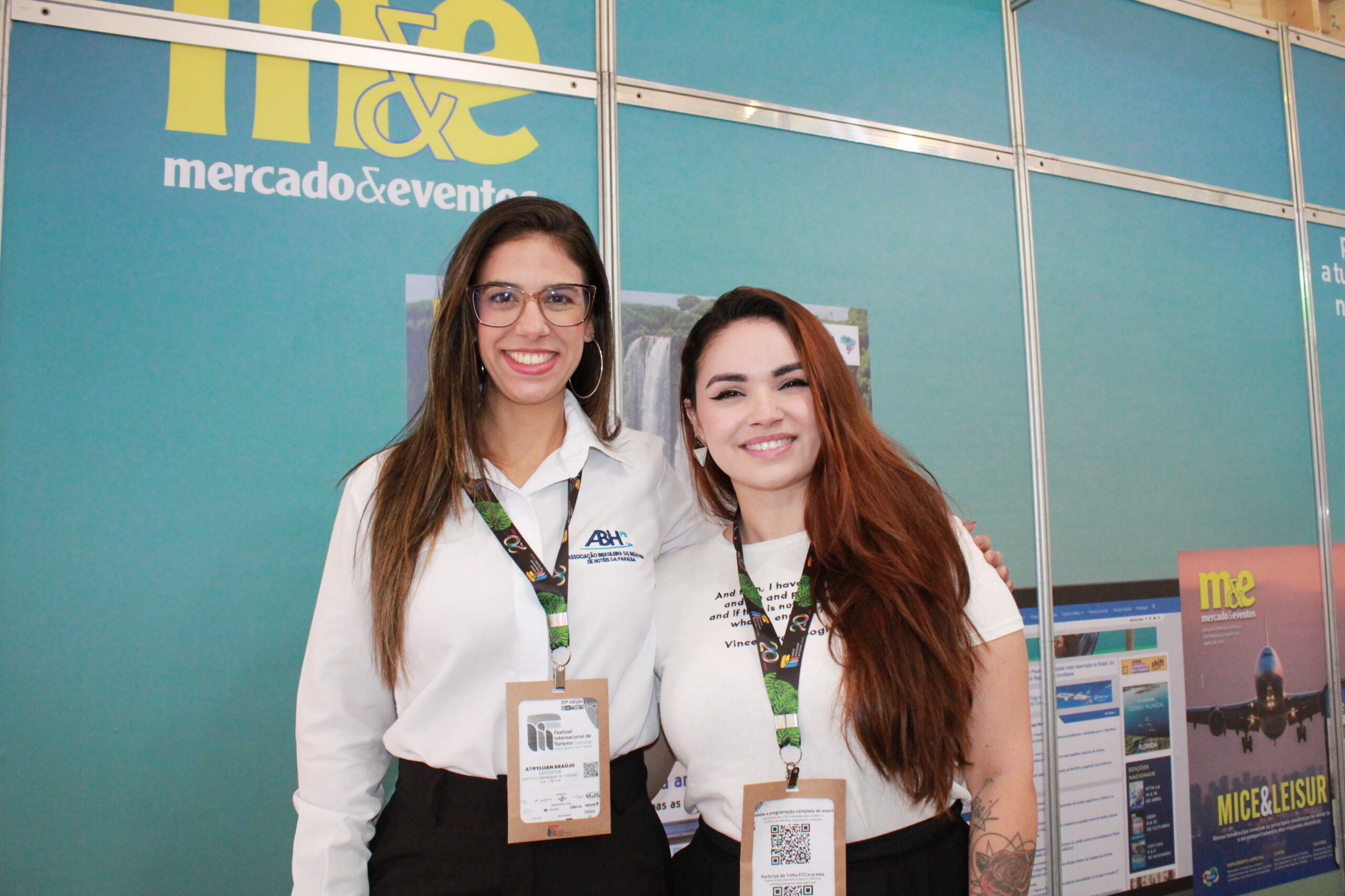 Adryllian Araújo, da ABIH-PB, e Marcela Ramalho, da Ilhas Cayman Adryllian Araújo, da ABIH-PB, e Marcela Ramalho, da Ilhas Cayman