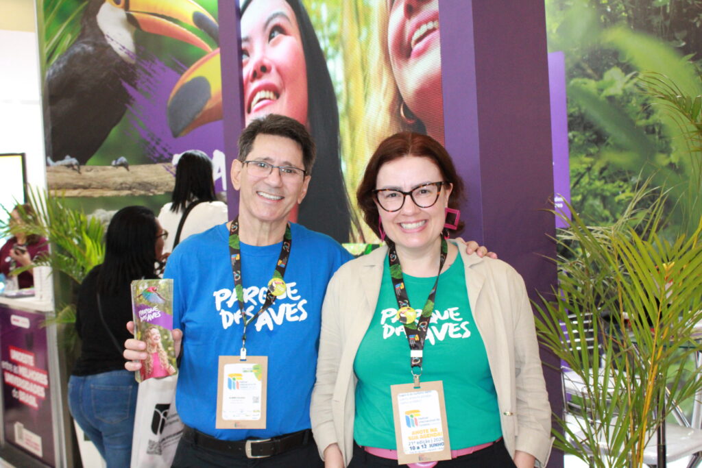 Almir Calaça e Melissa Correa, do Parque das Aves