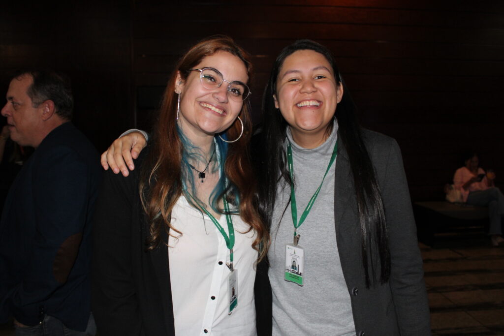 Yasmin Ibrahim e Ana Carolina Domingues, da Setur-DF