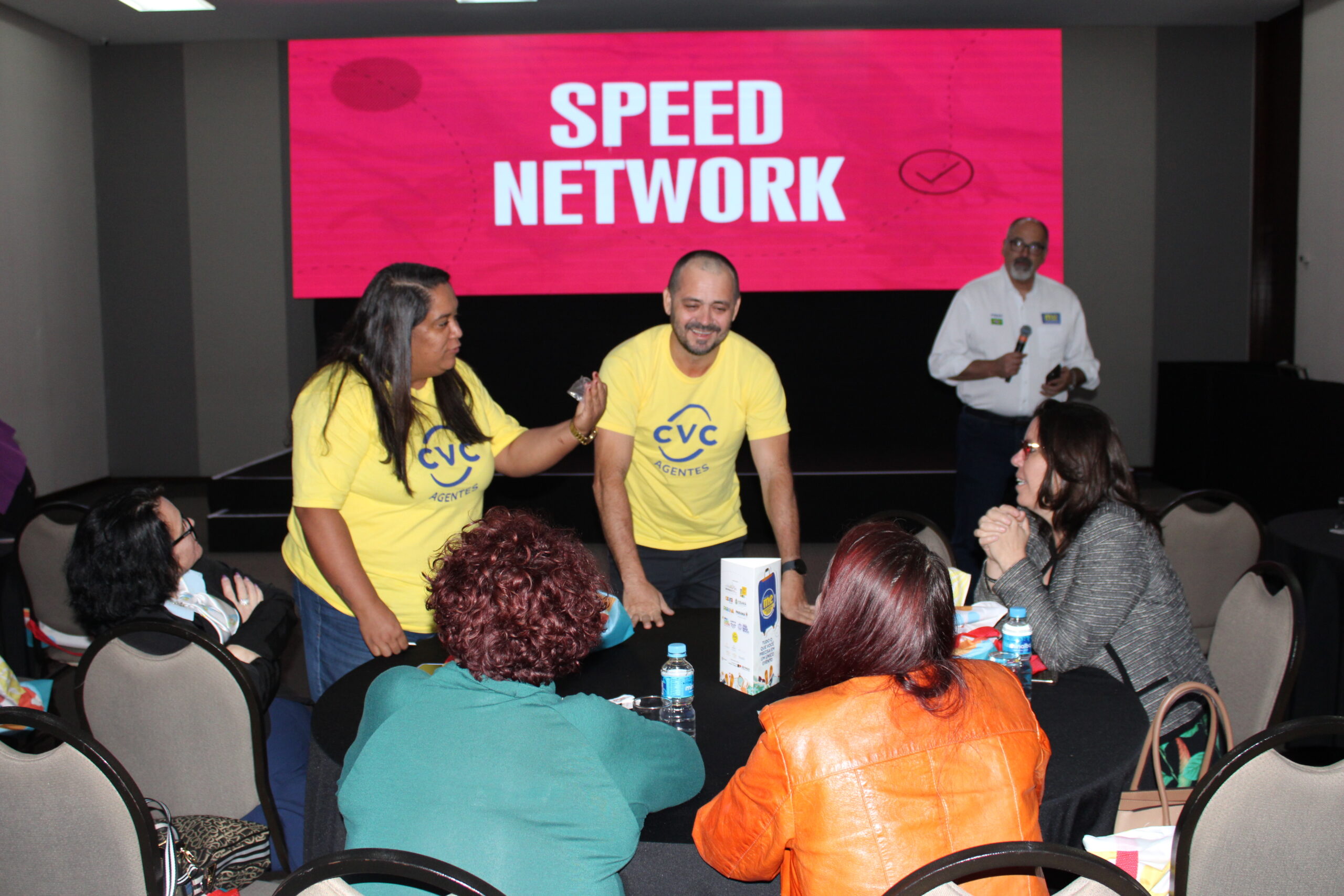 Parceiros tiveram a oportunidade de conversar com os agentes presentes