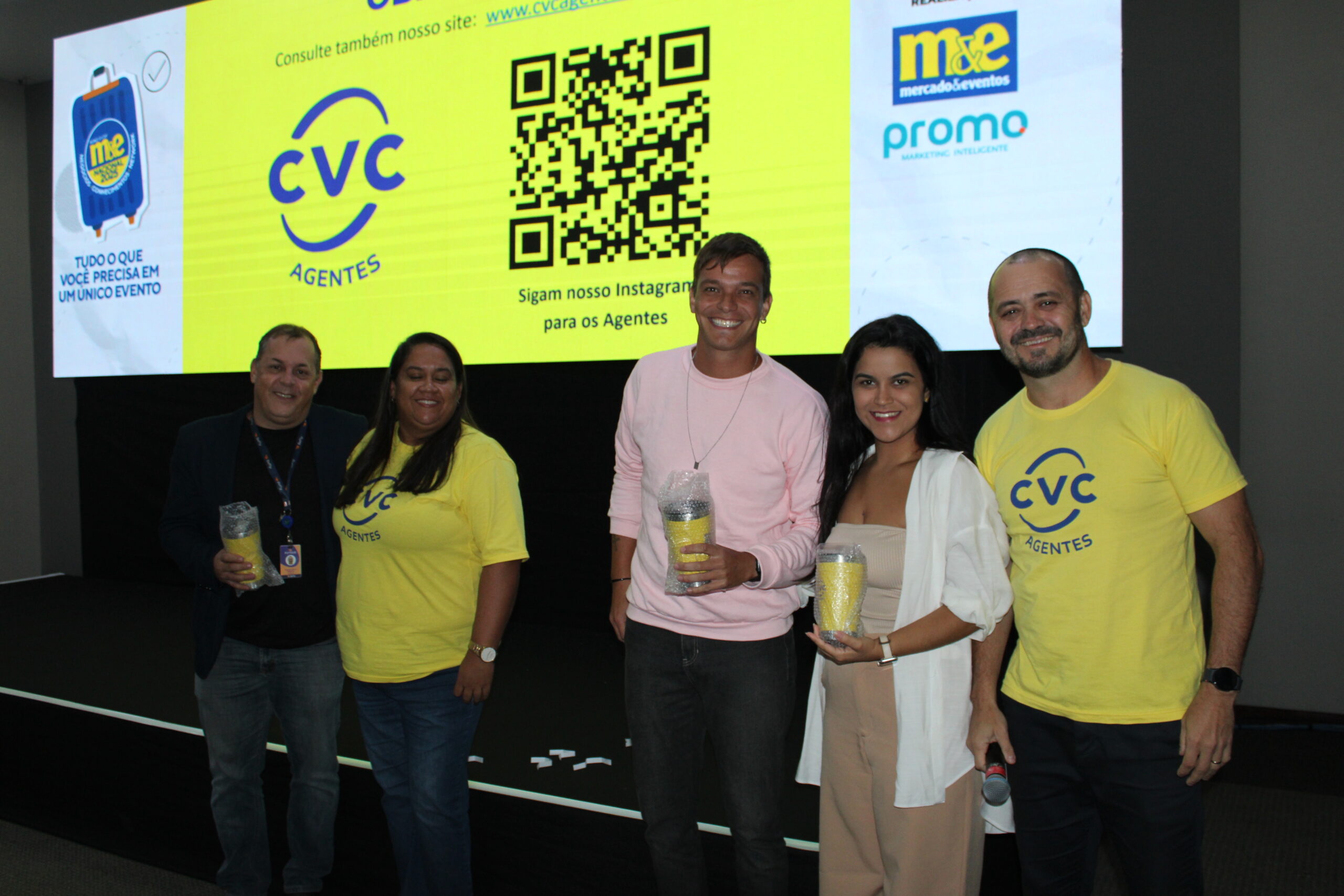 Os ganhadores dos copos sorteados pela CVC