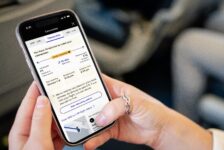 United lança novos recursos no app para facilitar voos de conexão na alta temporada