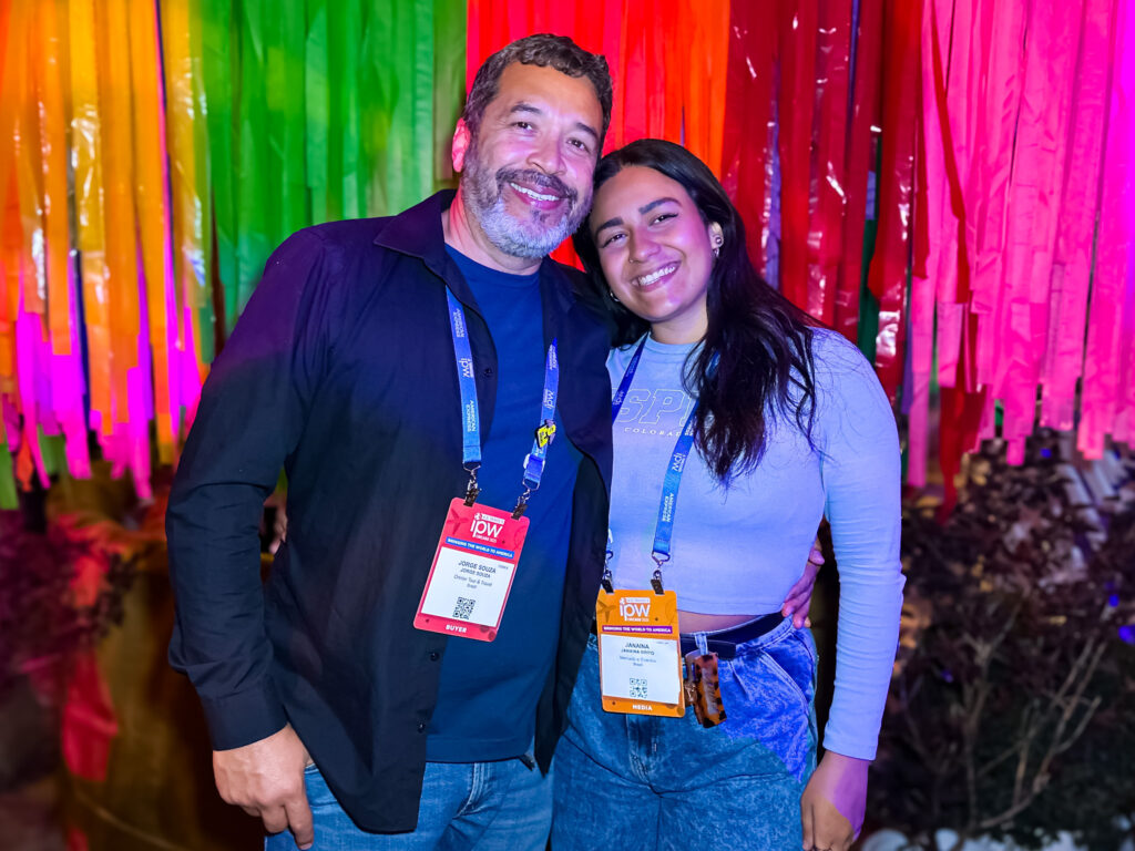 Jorge Souza, da Orinter e Janaína Brito, do M&E