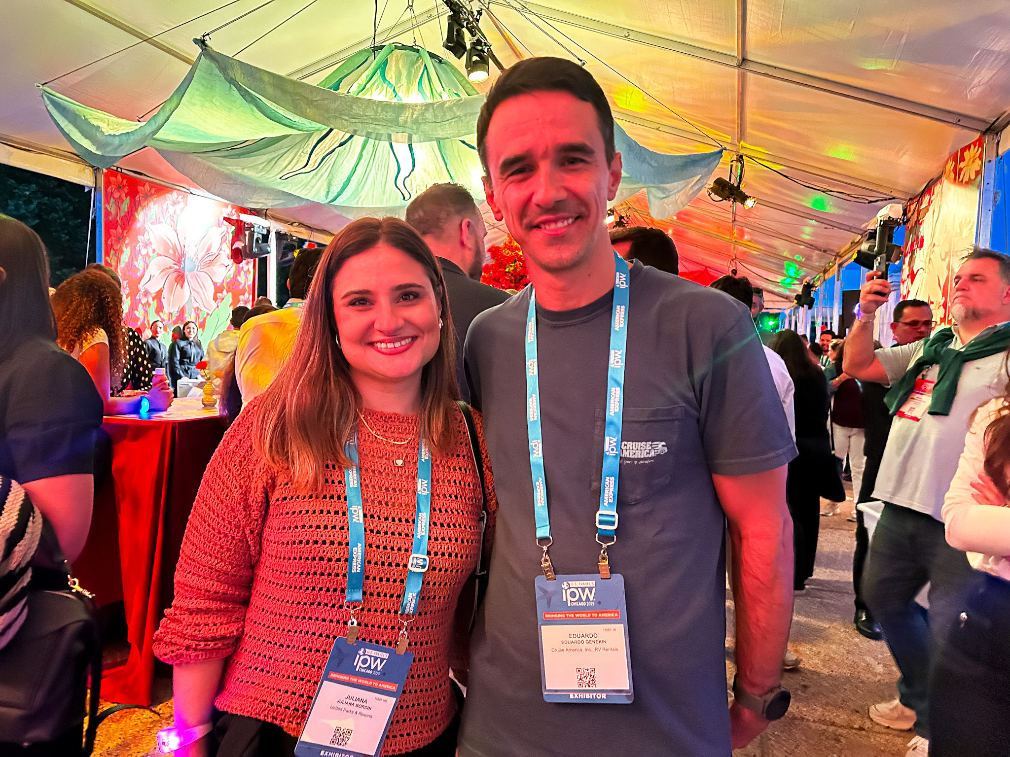 Juliana Bordin, da United Parks e Eduardo Genekin, da Cruise América Juliana Bordin, da United Parks e Eduardo Genekin, da Cruise América