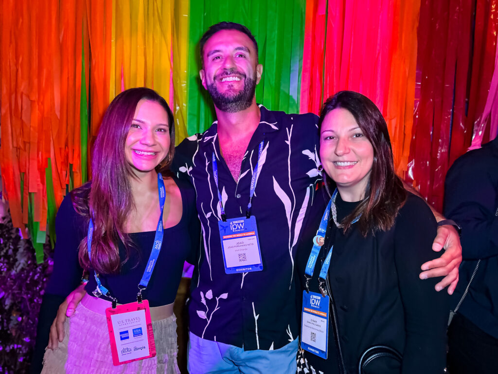 Lia Coutinho, da EZLink, Neto Fernandes, do Visit Orlando e Dinah Policarpo, de Kissimmee