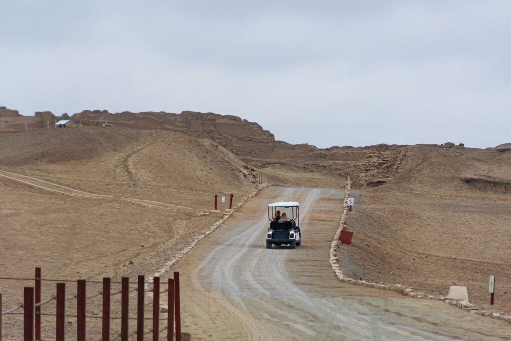 Pachacamac faz parte de um circuito turístico-cultural que destaca o uso do barro como material construtivo ancestral na costa peruana