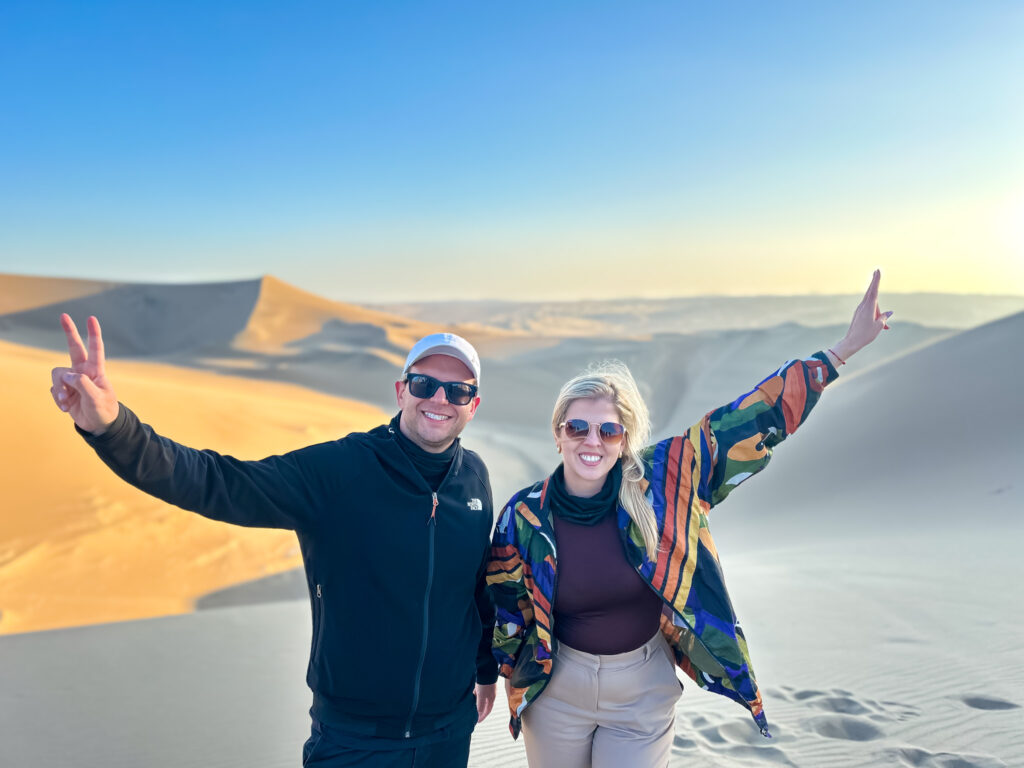 Rafael Acconcia, da Royal Viagens e Camila Rosa, da Novita Turismo