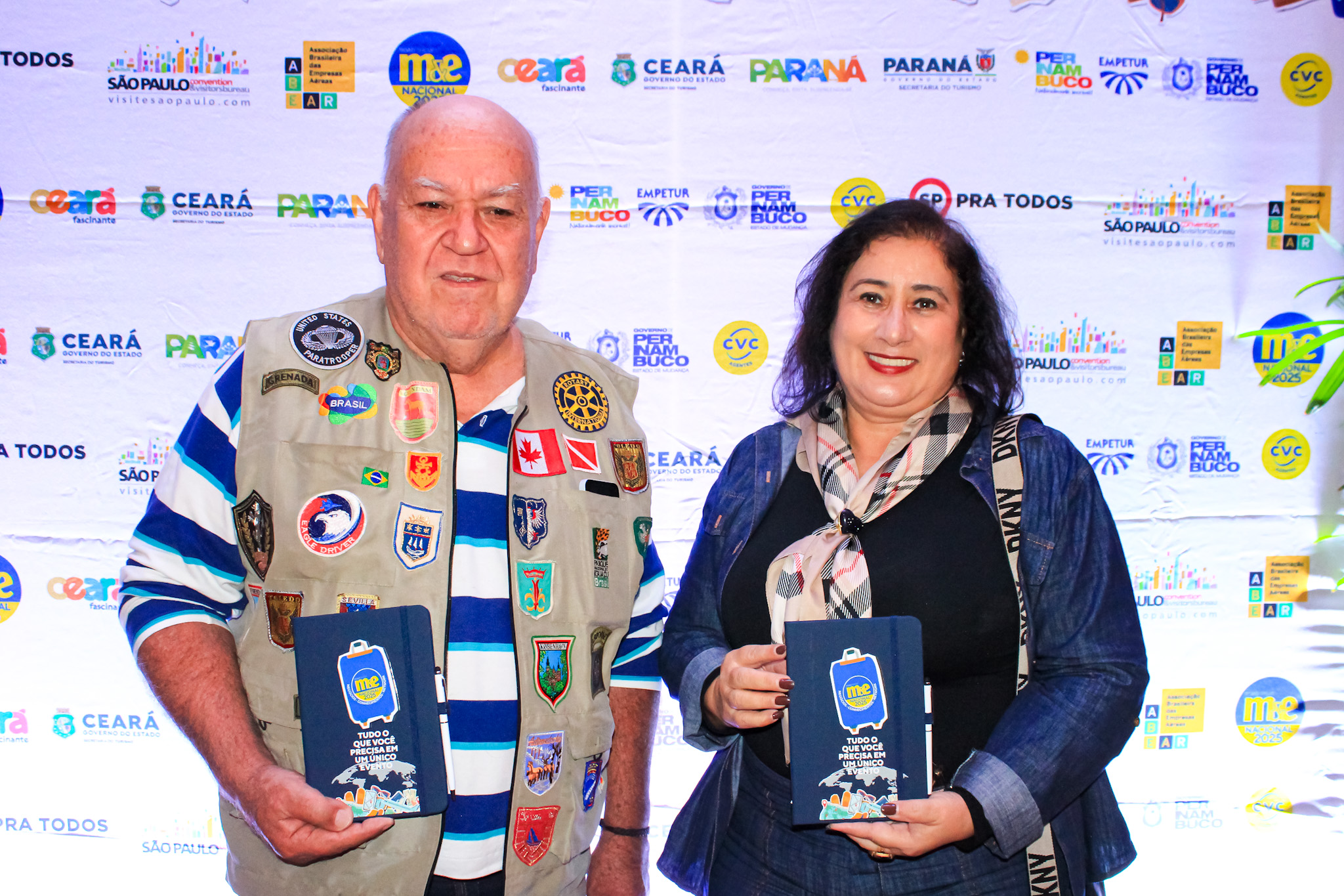 Valdemir Moreira e Rosa e Nascimento, da Valdemir Representações Turísticas