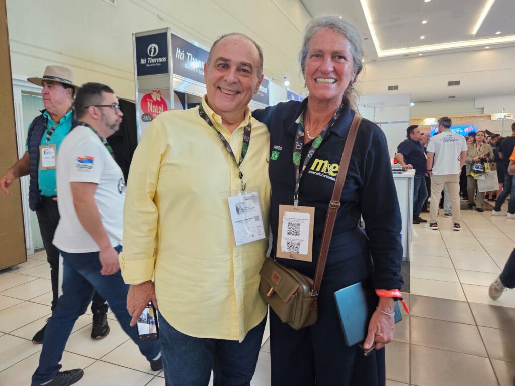 Geraldo Zaidan, da GR Turismo, e Mari Masgrau, do M&E