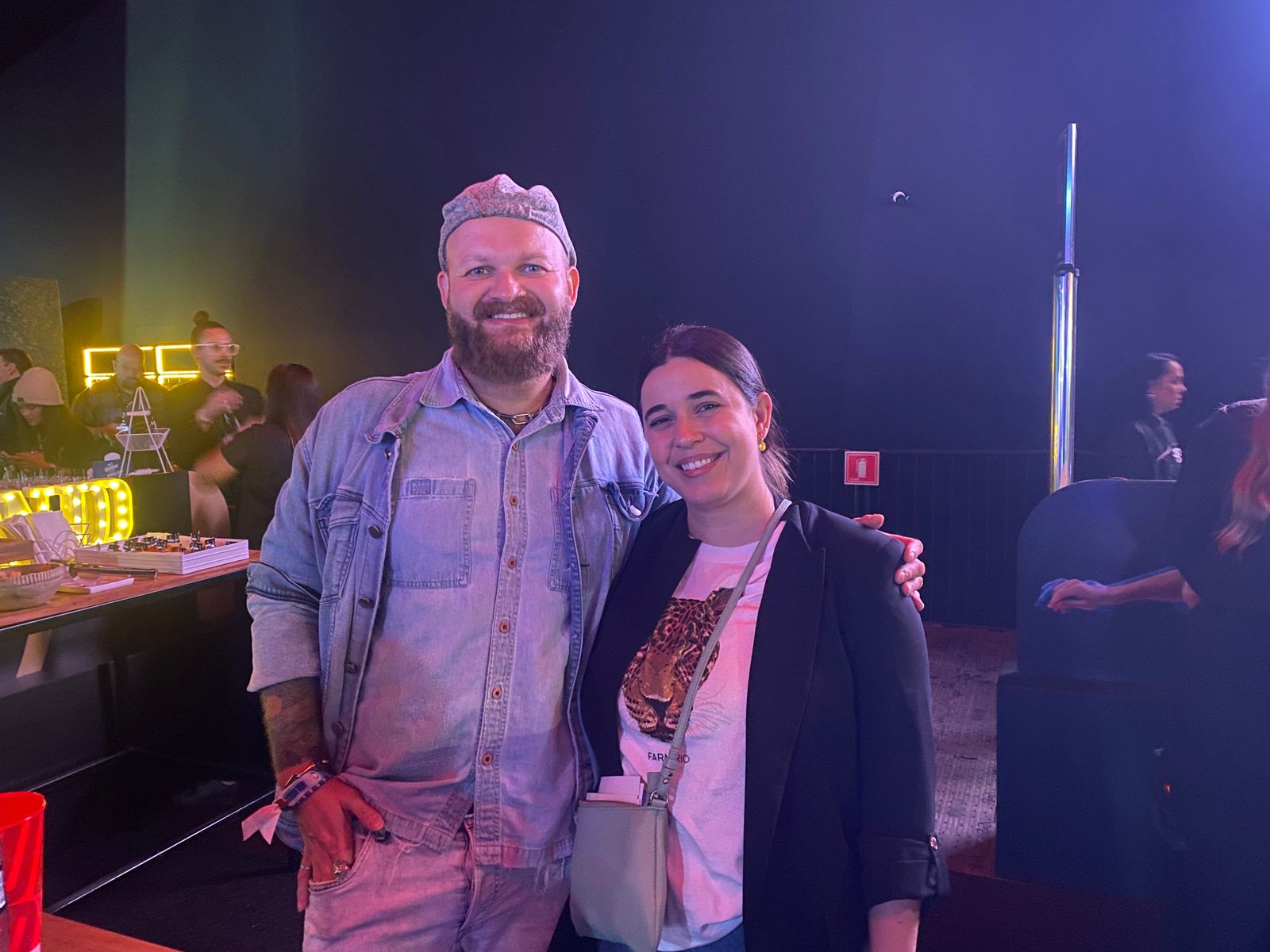 Bruno Pedrassini. da Kaluah, com Jéssica Pereira, da BestBuy Bruno Pedrassini. da Kaluah, com Jéssica Pereira, da BestBuy