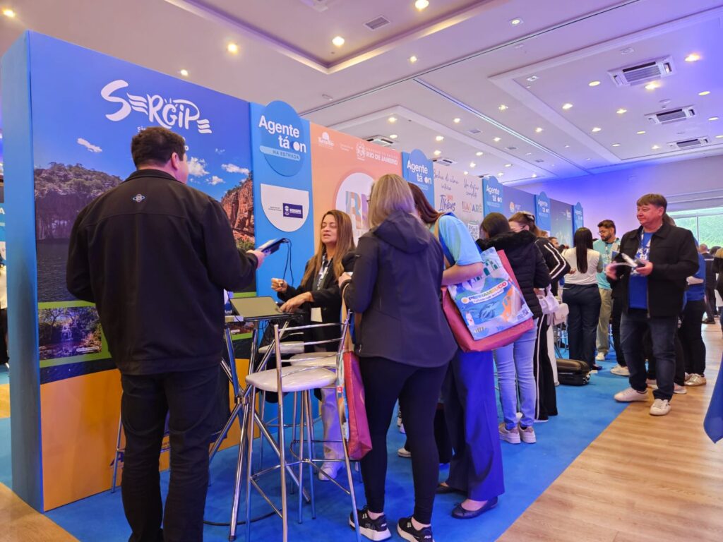 Muitas trocas e experiências entre destinos e agentes de viagens Muitas trocas e experiências entre destinos e agentes de viagens