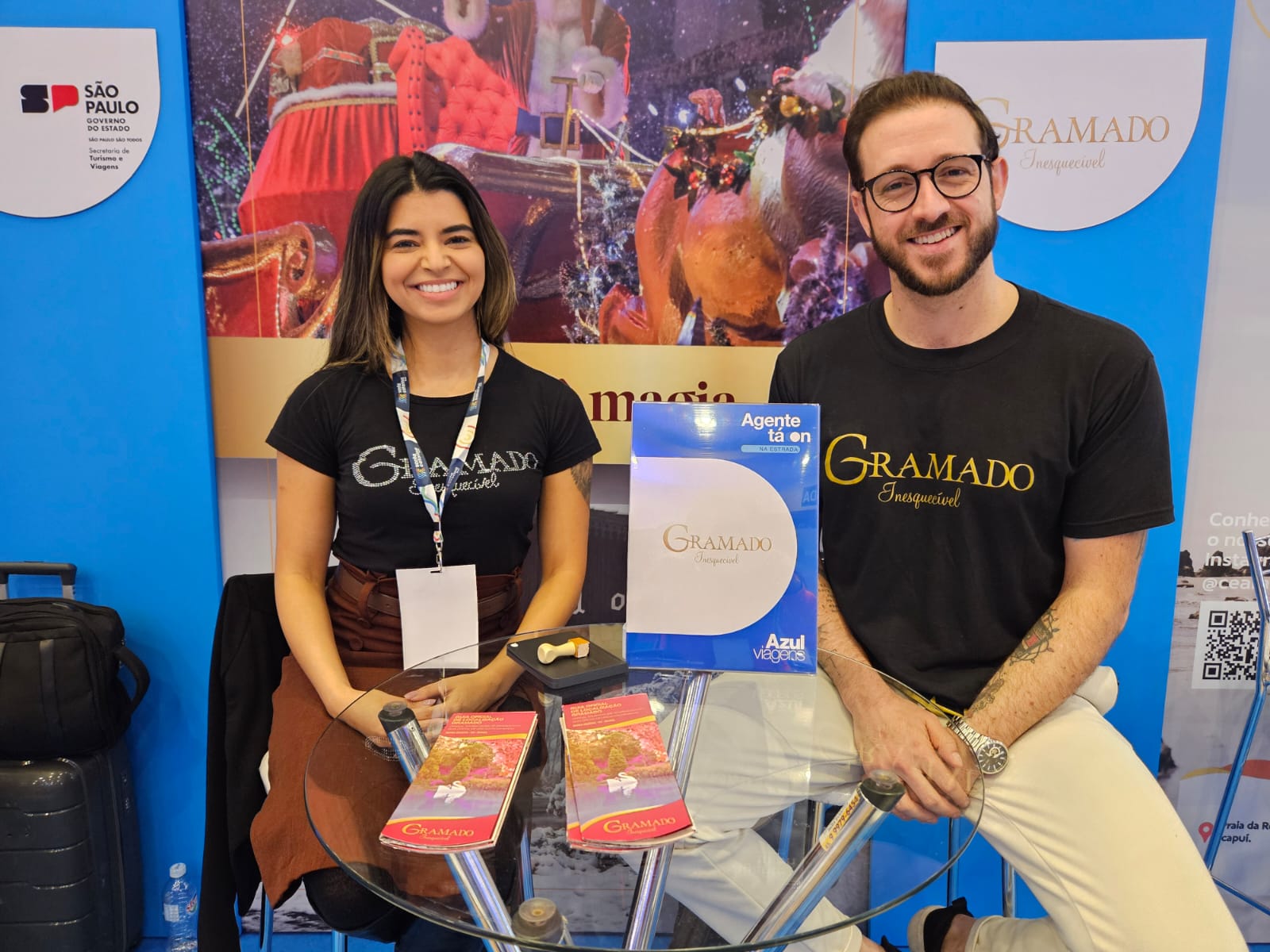 Walquíria Proença, e Ricardo Bertolucci, secretário de Turismo de Gramado