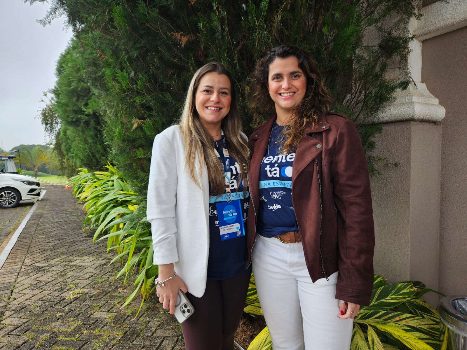 Natália Saderi, gerente de produtos nacionais, e Giulliana Mesquita, diretora comercial da Azul Viagens