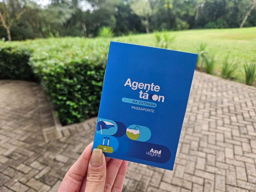 Passaporte interativo do "Agente Tá On Na Estrada" da Azul Viagens