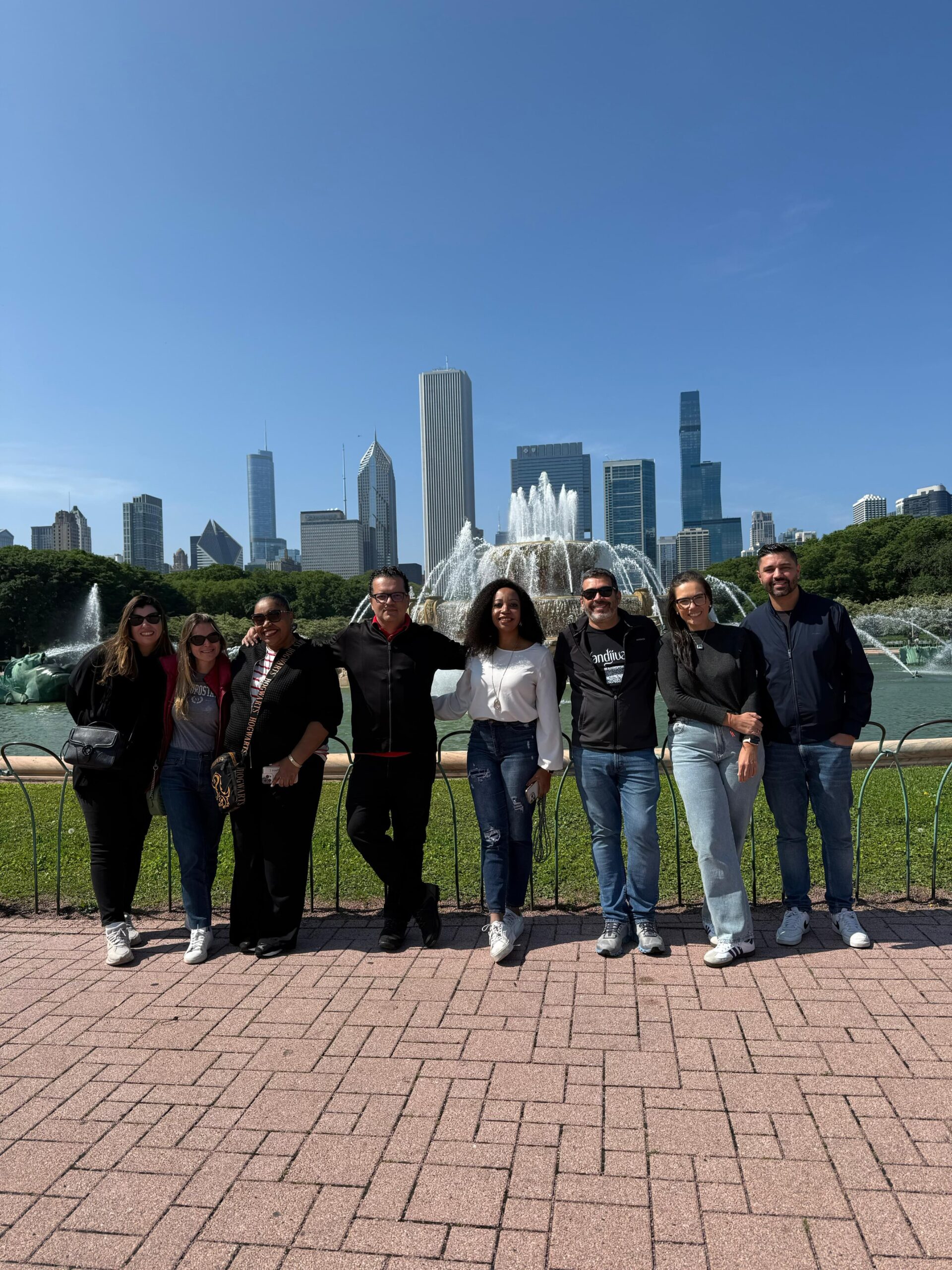 Os participantes visitaram os principais pontos turísticos da cidade Os participantes visitaram os principais pontos turísticos da cidade