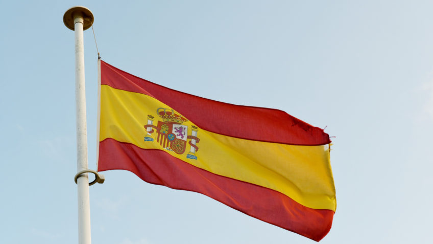 Espanha facilita vistos para estudantes impedidos de entrar nos EUA 1 bandeira espanha 848x477 1 Espanha facilita vistos para estudantes impedidos de entrar nos EUA
