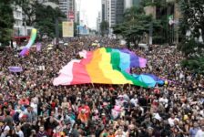Parada do Orgulho LGBT+ movimenta mais de R$ 548 milhões na economia de SP
