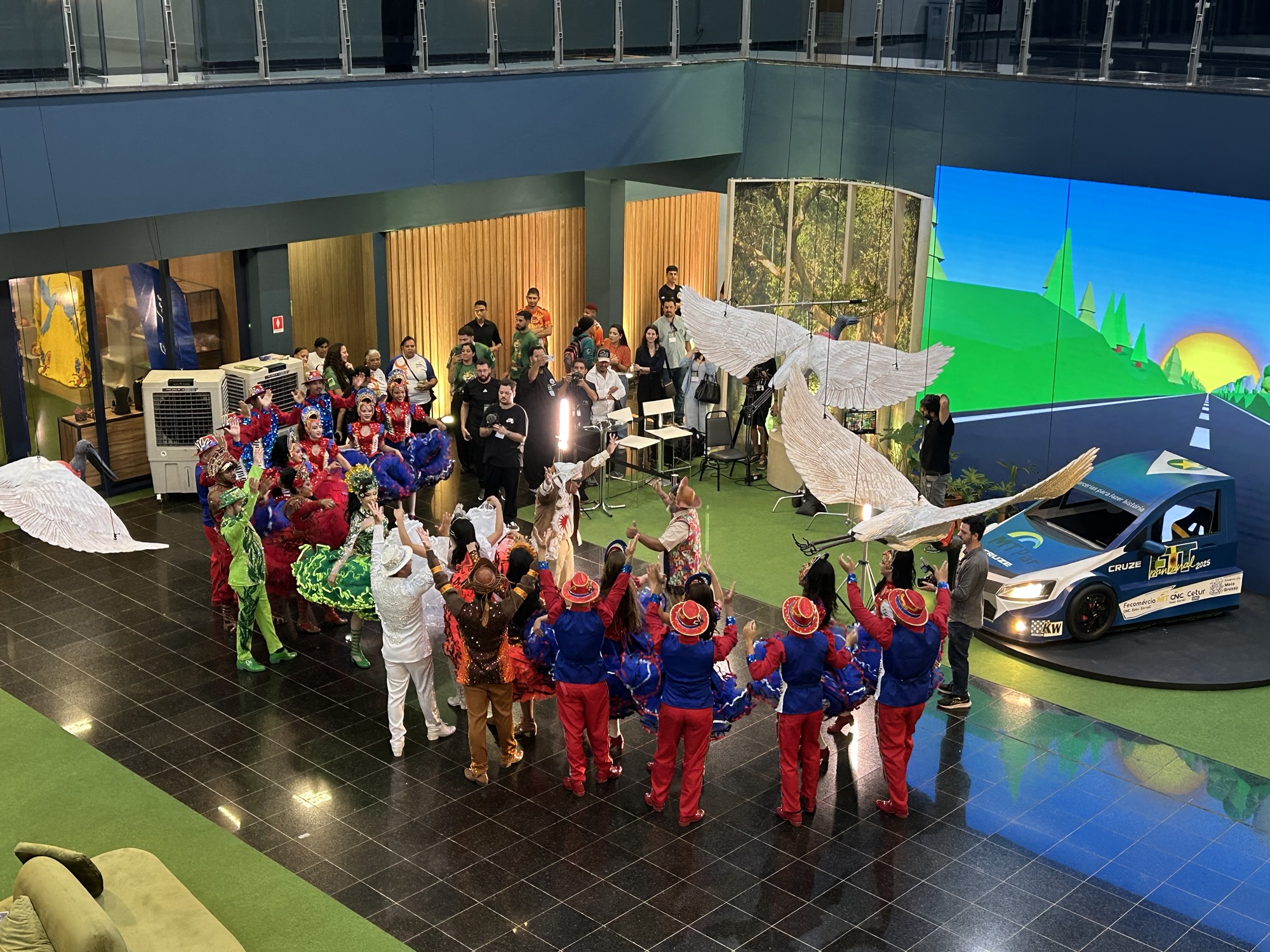 Primeiro dia da FIT Pantanal 2025 chega ao fim com apresentações regionais (Giulia JardimM&E) Primeiro dia da FIT Pantanal 2025 chega ao fim com apresentações regionais (Giulia JardimM&E)