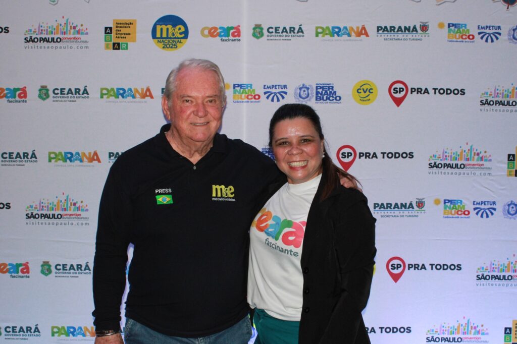 Roy Taylor, do M&E; e Ítala Silva, do Setur-CE