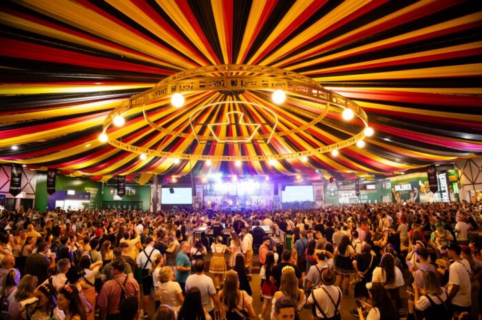 Oktoberfest em Blumenau: maior festa alemã das Américas será celebrada por 19 dias; Bancorbrás oferece pacotes para o evento 1 link 2 e1750946341632 Oktoberfest em Blumenau: maior festa alemã das Américas será celebrada por 19 dias; Bancorbrás oferece pacotes para o evento
