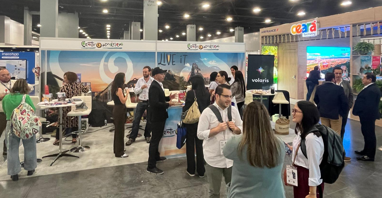 WTE Miami 2025: turismo global se conecta em feira estratégica nos EUA 1 CATA stand WTE Miami 2024 f WTE Miami 2025: turismo global se conecta em feira estratégica nos EUA