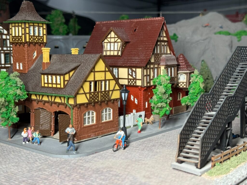 Campos do Jordão vai ganhar parque com dinossauros, miniaturas e famosos em cera 1 Campos do Jordao ganhara parque tematico Campos do Jordão vai ganhar parque com dinossauros, miniaturas e famosos em cera