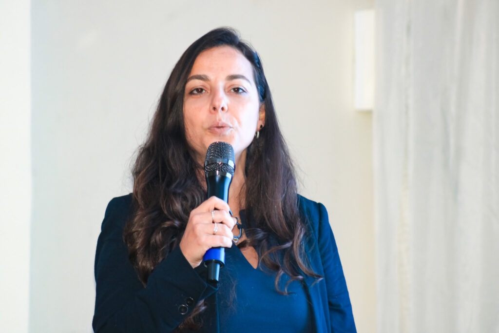 Noivos na mira: Tailândia, Belize, Bahamas e outros destinos brilham no Summit Orinter Casamentos 6 Claudia Guerra do Visit Panama em apresentacao aos agentes de viagens Noivos na mira: Tailândia, Belize, Bahamas e outros destinos brilham no Summit Orinter Casamentos