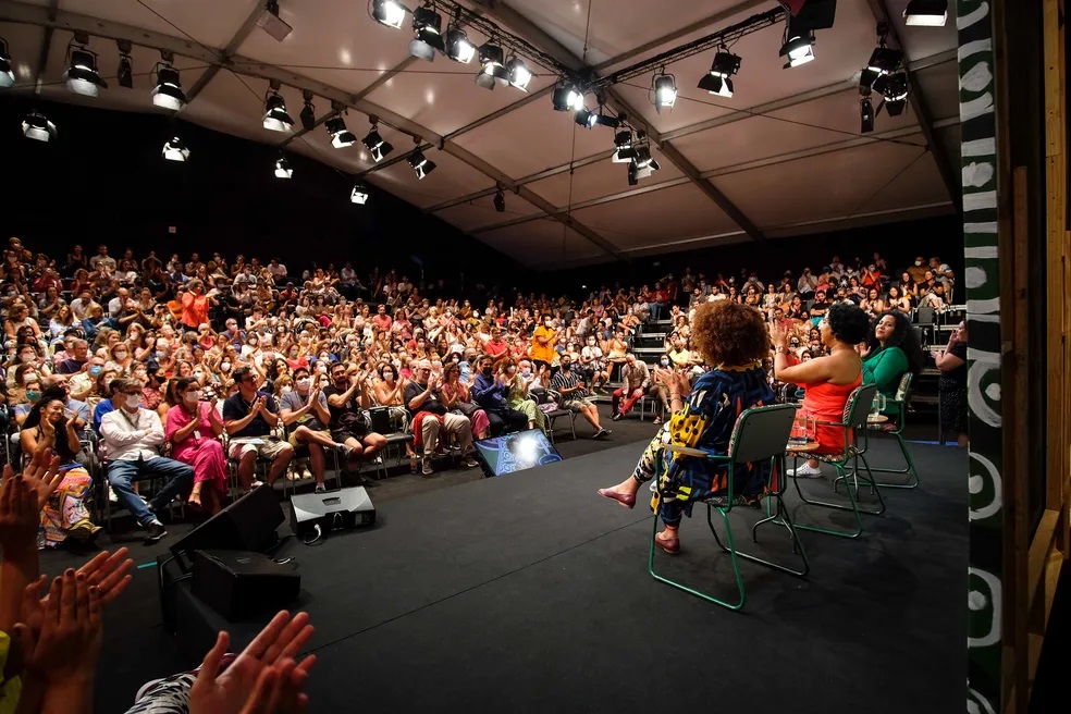 Flip 2025 divulga programação oficial com 21 mesas e grandes nomes da literatura; veja agenda completa 1 Flip 2025
