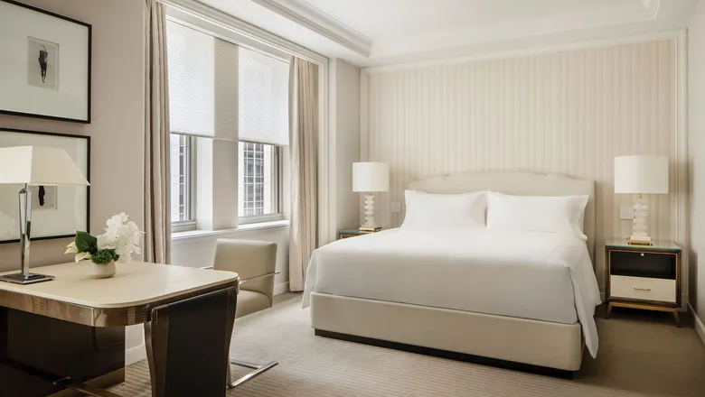 Ícone da hotelaria, Waldorf Astoria volta a operar em Nova York com suítes gigantes 2 Waldorf Astoria New York reabre com menos quartos, novos restaurantes e preservação histórica (Divulgação/Waldorf Astoria)
