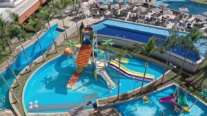 legenda: Hospedagem nos resorts Enjoy oferece até dois ingressos infantis gratuitos para atrações da cidade