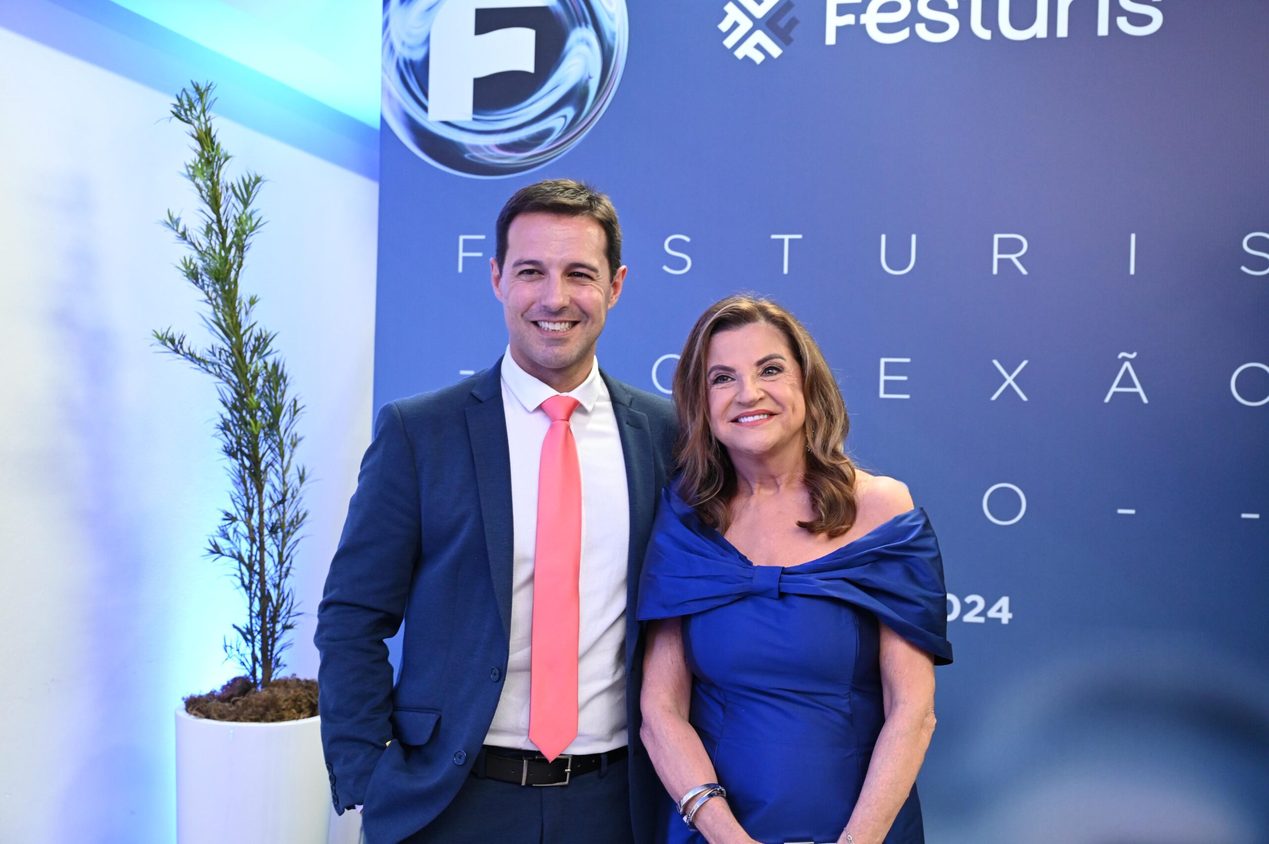 Espaço Luxury celebra 10 anos no Festuris 2025 1 Eduardo Zorzanello e Marta Rossi credito Divulgacao scaled Espaço Luxury celebra 10 anos no Festuris 2025