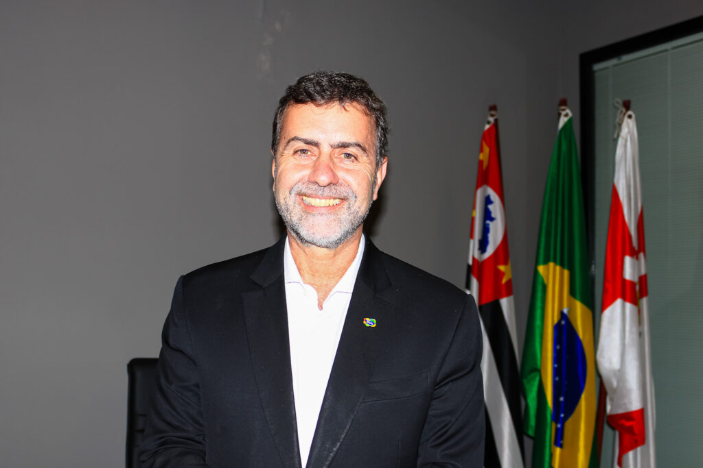 Plano Brasis é detalhado em apresentação técnica durante evento em São Paulo 2 Marcelo Freixo presidente da Embratur Plano Brasis é detalhado em apresentação técnica durante evento em São Paulo