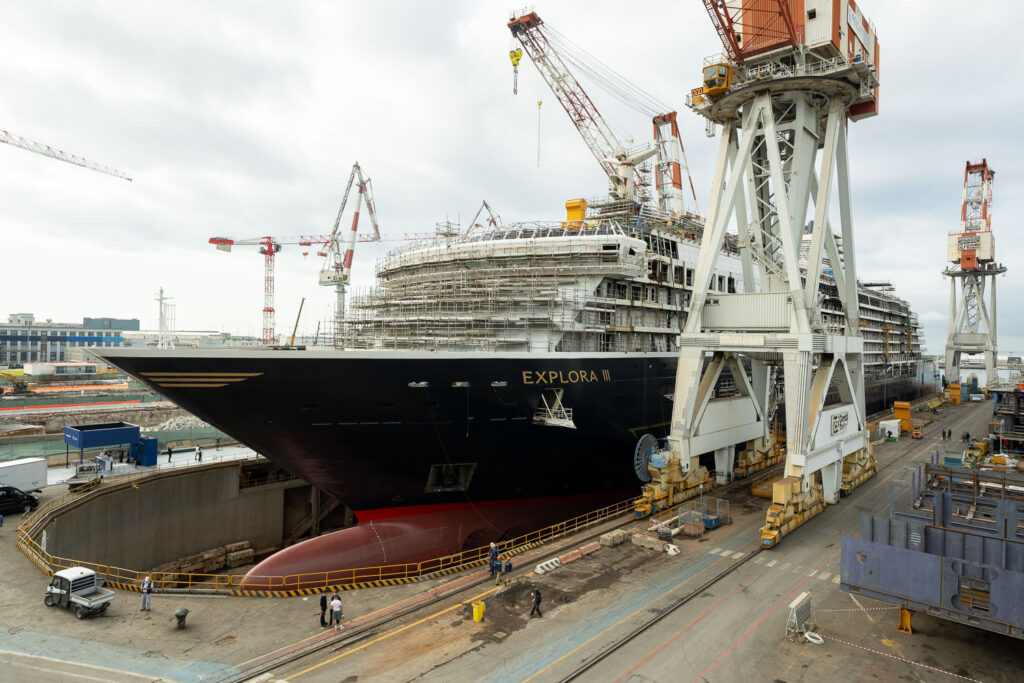 Explora Journeys celebra avanço simultâneo de três navios e reafirma aposta no luxo sustentável 1 link 2 Explora Journeys celebra avanço simultâneo de três navios e reafirma aposta no luxo sustentável