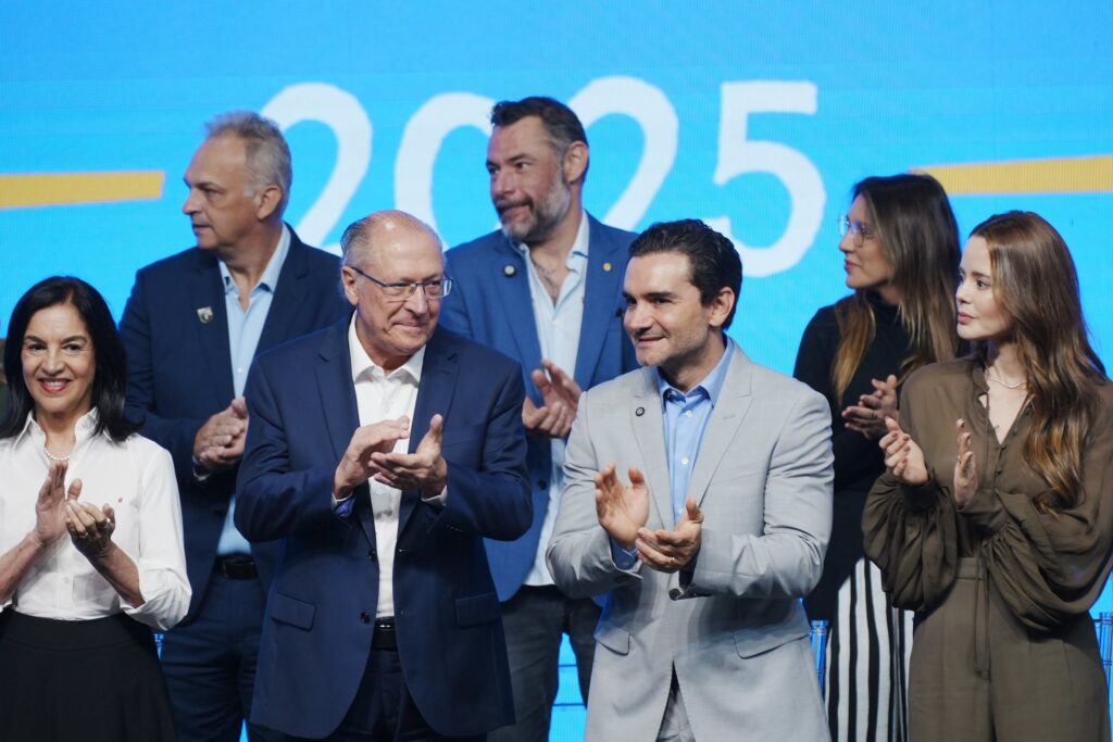 "Turismo é saúde, educação e renda", afirma Alckmin na abertura do Salão do Turismo em São Paulo "Turismo é saúde, educação e renda", afirma Alckmin na abertura do Salão do Turismo em São Paulo