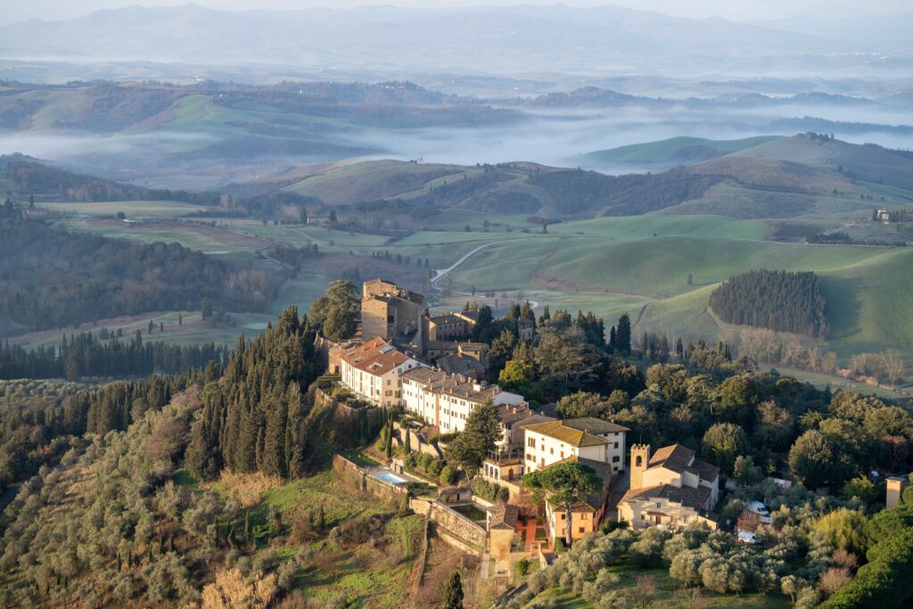 Castelfalfi é eleito melhor resort da Itália e mira viajante brasileiro Castelfalfi é eleito melhor resort da Itália e mira viajante brasileiro