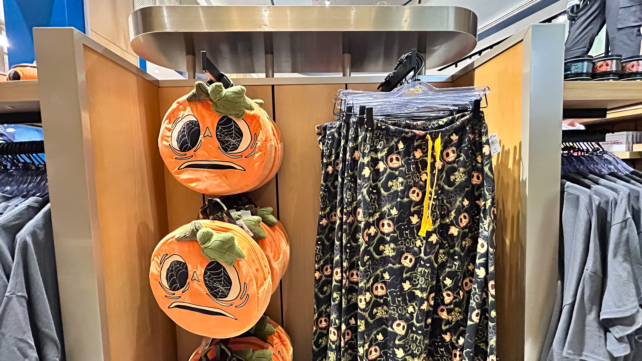 Itens de vestuário estão inclusos na coleção de Halloween de 2025