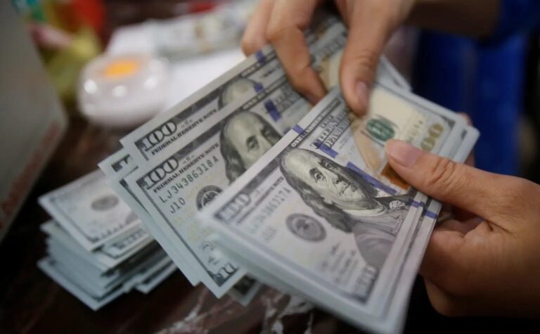 dólar