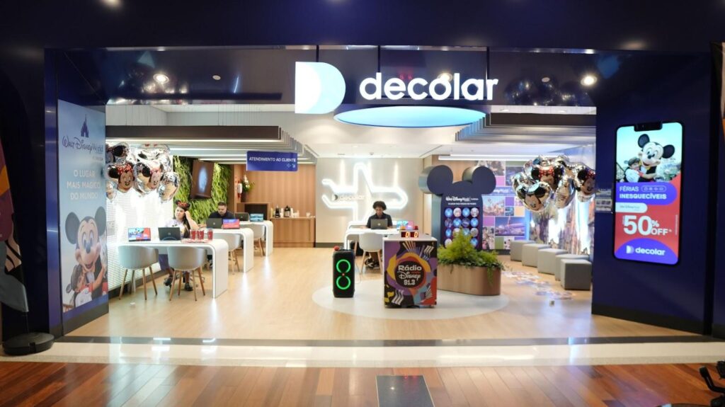 Disney invade lojas da Decolar com descontos e brindes neste fim de semana Disney invade lojas da Decolar com descontos e brindes neste fim de semana